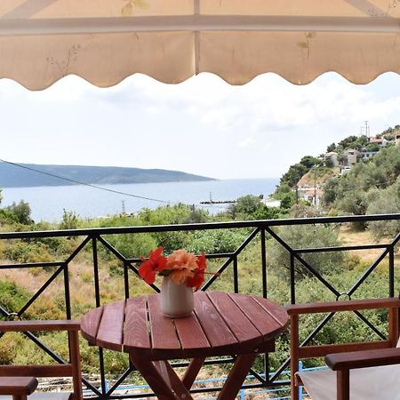 Nikis Rooms Kalamakia Экстерьер фото