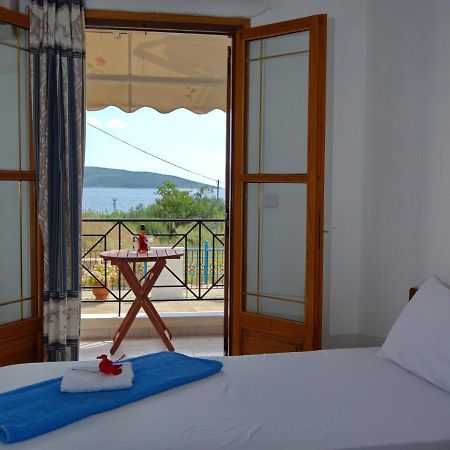 Nikis Rooms Kalamakia Экстерьер фото
