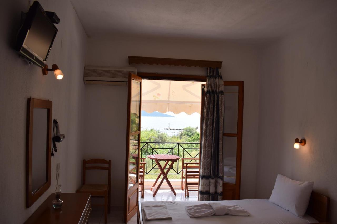 Nikis Rooms Kalamakia Экстерьер фото